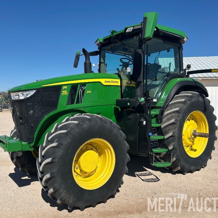 2022 JOHN DEERE 7R 210