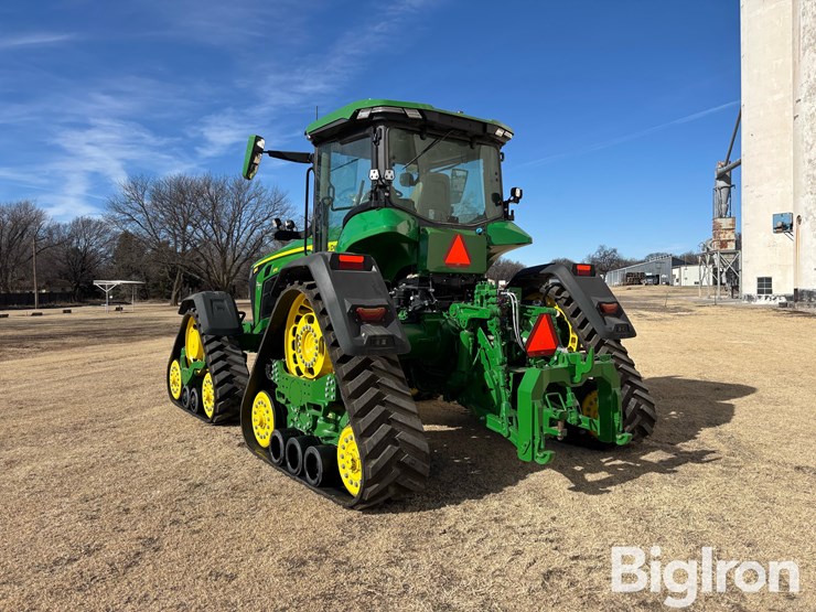 2023-john-deere-8rx-370-image-7