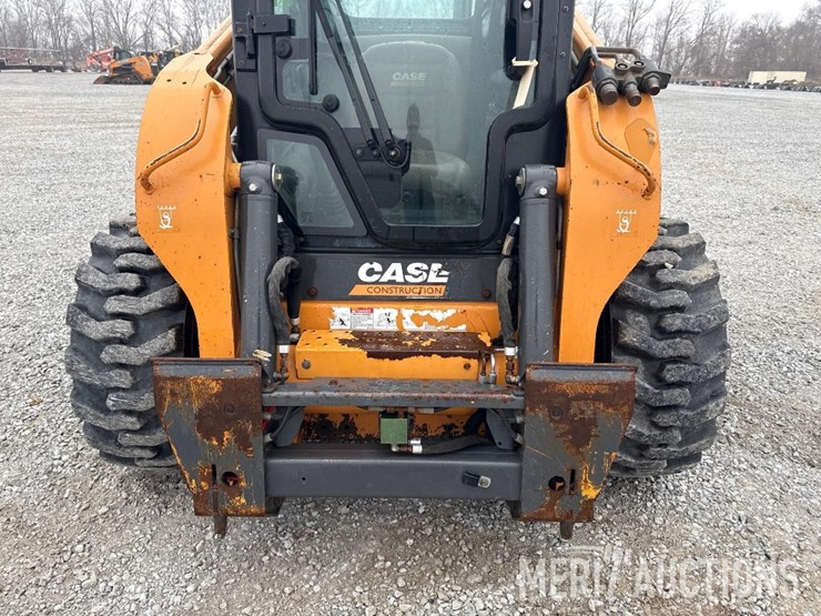 2012-case-sv300-image-10