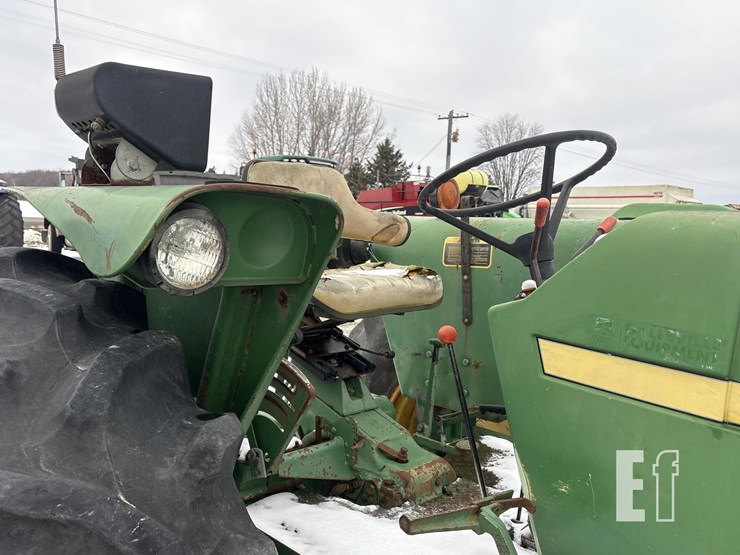 john-deere-2940-image-5