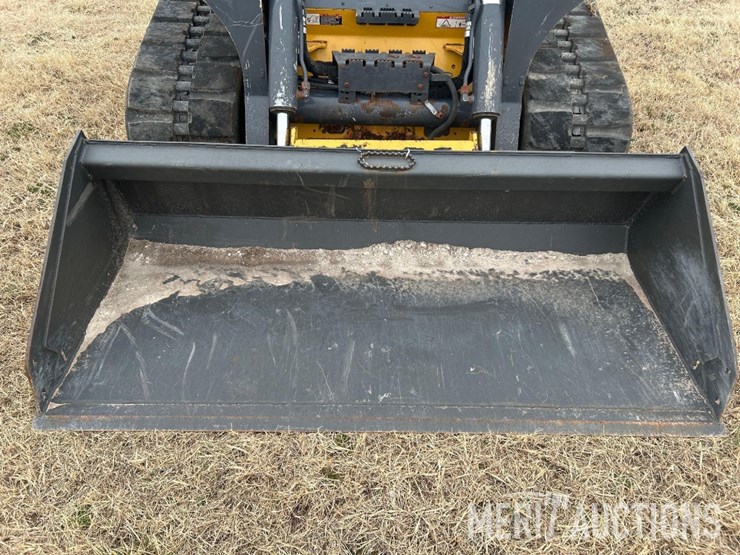 2018-deere-333g-image-9