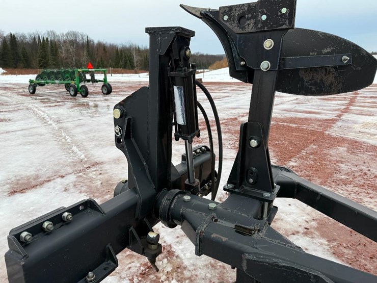 #75-•-lot-75-image-11