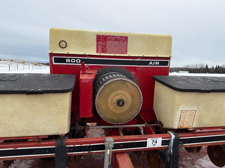 #74-•-lot-74-image-22