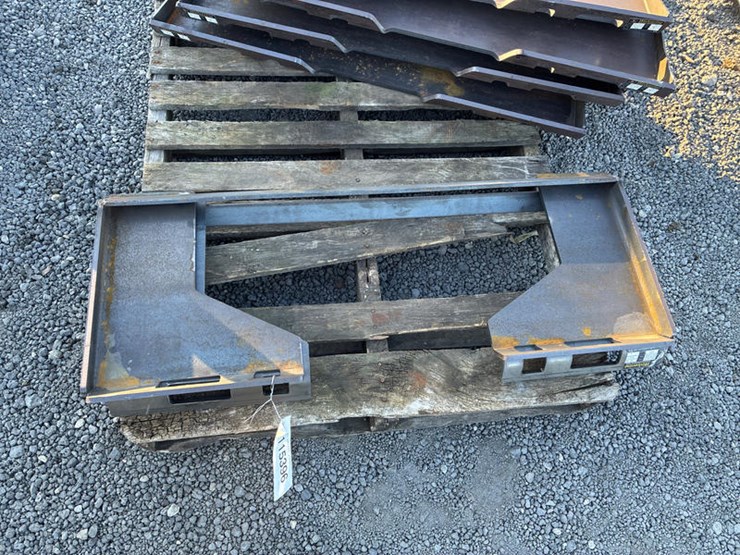 #115396-•-2x-open-face-plates-image-1