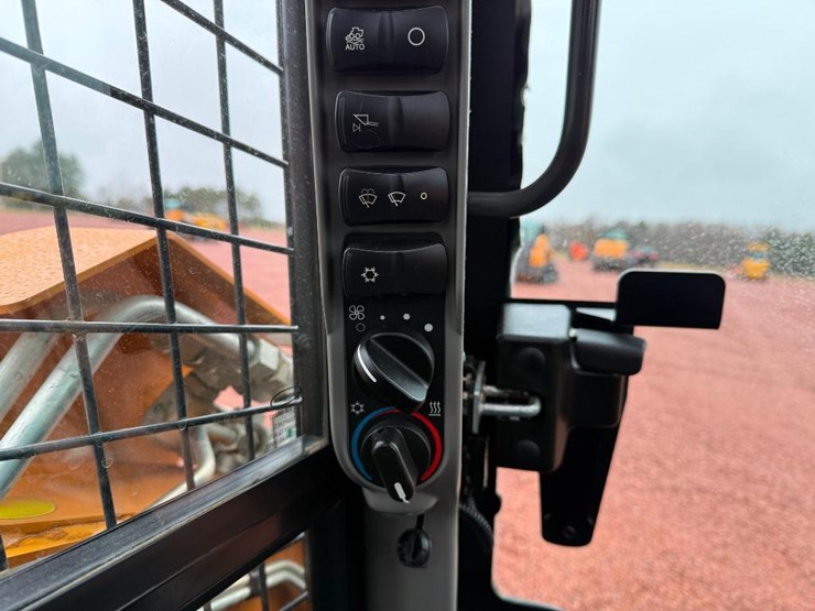 case-tr310b-image-37