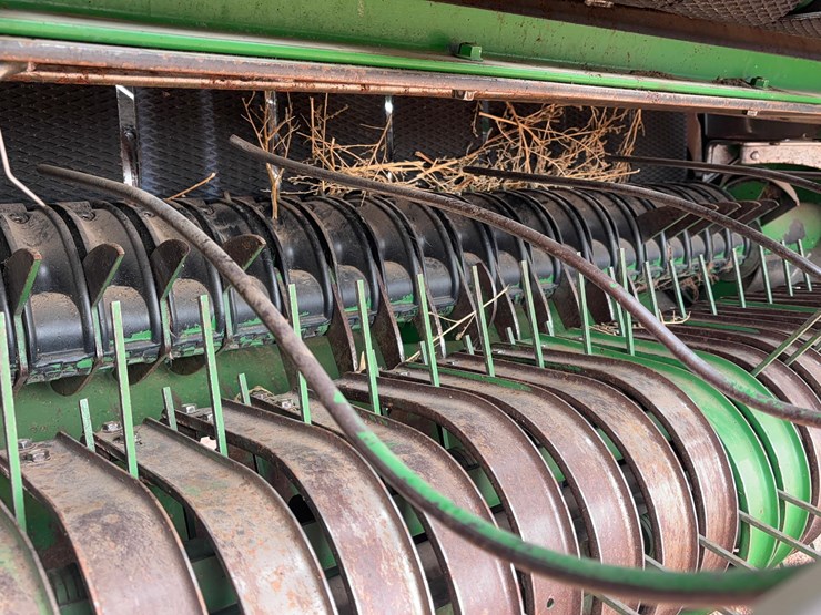 john-deere-567-image-12