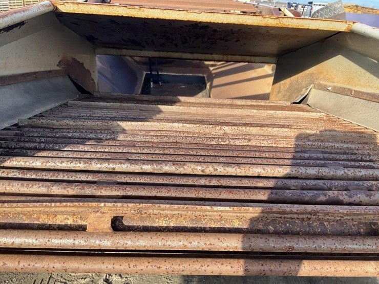 jackrabbit-wedge-13.5'x8'-hyd.-reservoir-cart-image-6