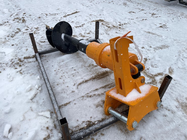 caterpillar-305-image-4