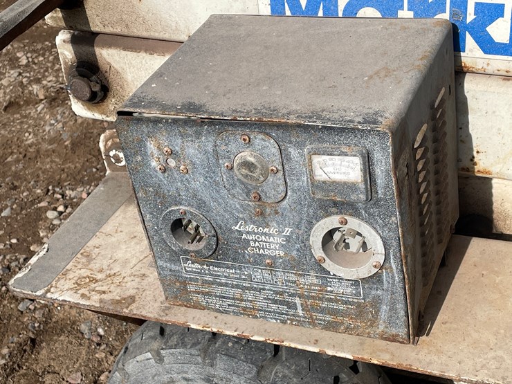 #1017-•-marklift-scissor-lift-image-5