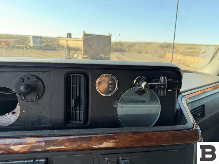 2018-international-lt-image-64