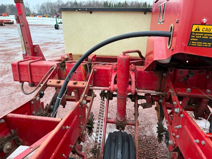 #74-•-lot-74-image-14