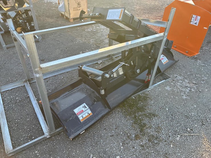 #115378-•-skidsteer-mt-frt-snow-blade-84"-image-7