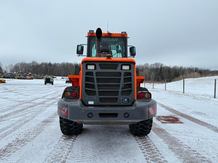 2018-doosan-dl250-5-image-5