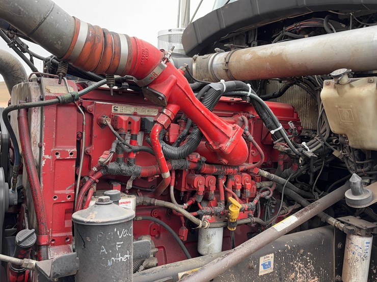 2004-kenworth-w900l-image-19