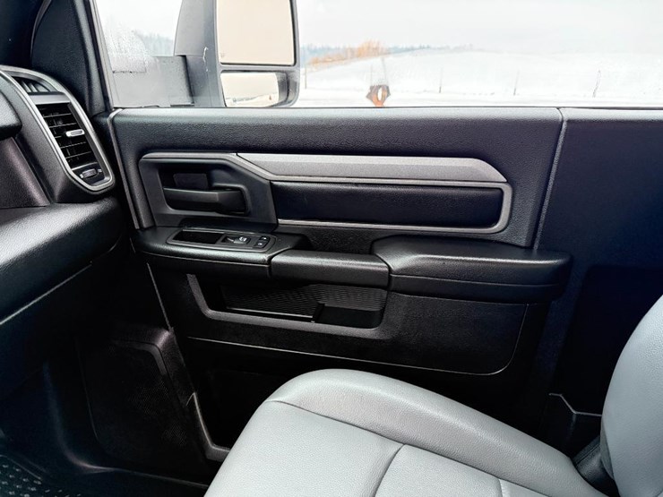 ram-2500-hd-image-45