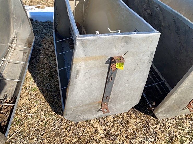 stainless-steel-two-sided-pig-feeder-image-2