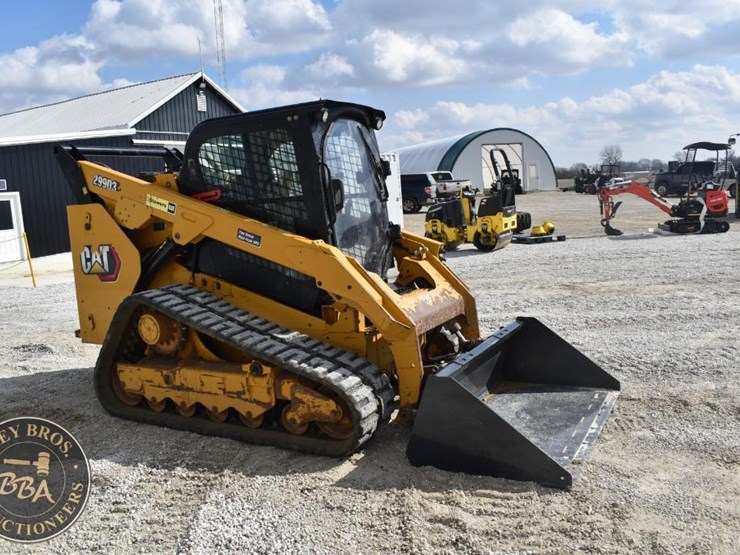 2020-caterpillar-299d3-image-21