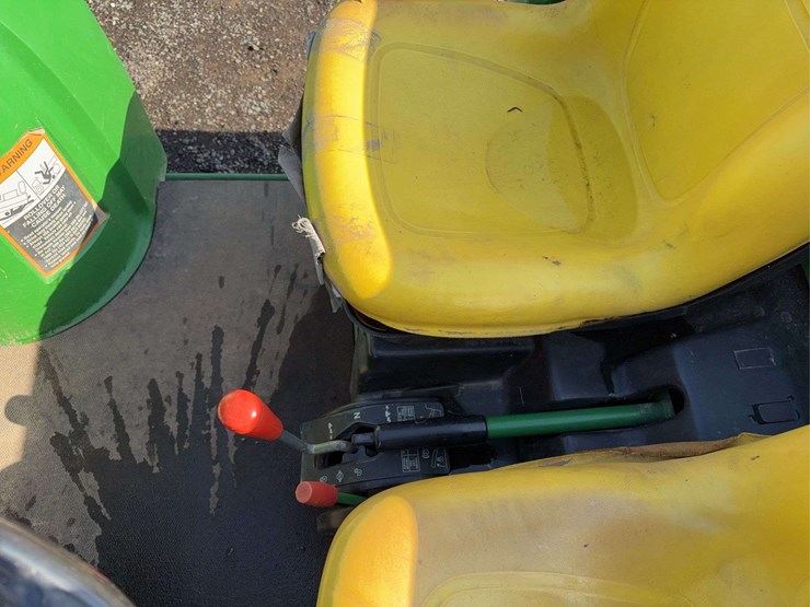 john-deere-gator-image-14