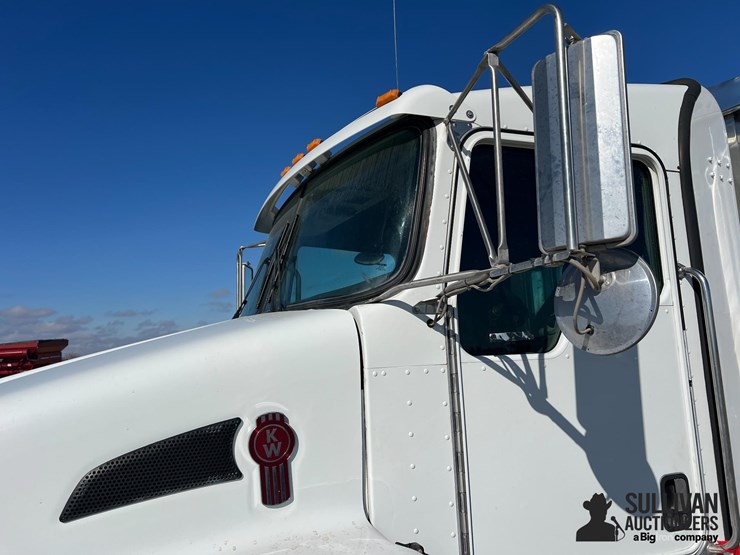 2016-kenworth-t400-image-11