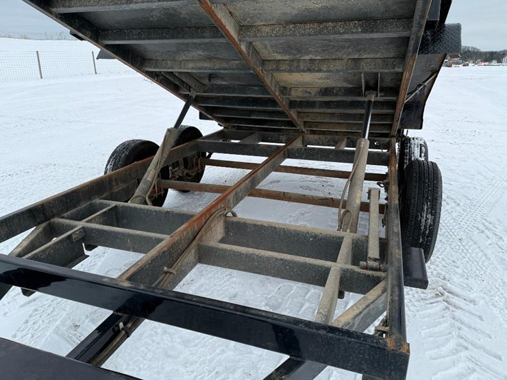 2022-axle-dump-trailer-image-22