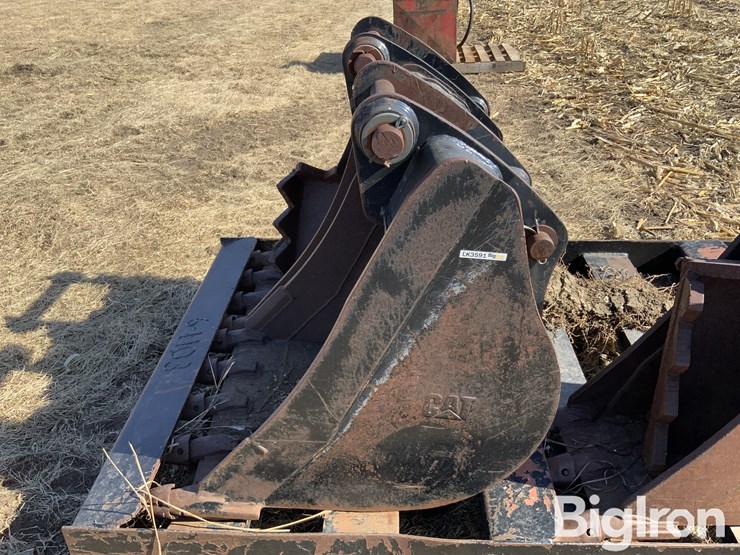 caterpillar-buckets-image-18