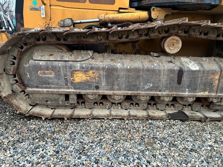 caterpillar-d5k-xl-image-12