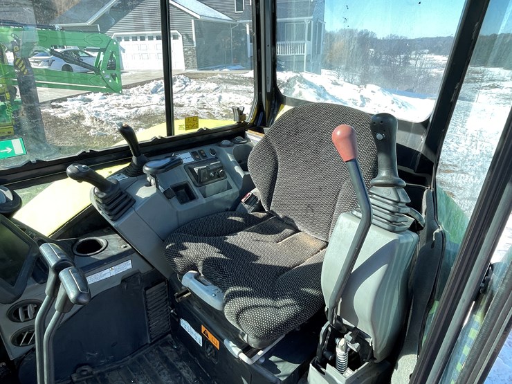 2021-bobcat-e50-image-49