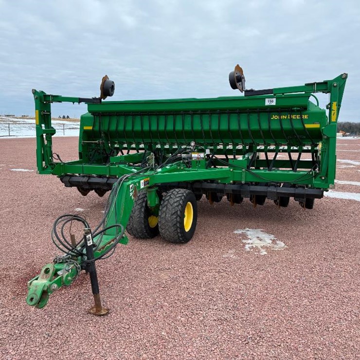 2010 JOHN DEERE 1590