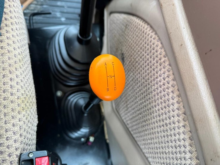 john-deere-6105e-image-62