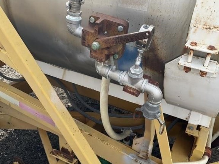 custom-24'-500g-s.s.-tank-folding-aqua-rig-image-14