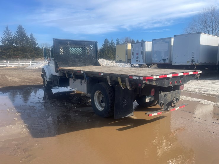 2001-international-2001-image-2