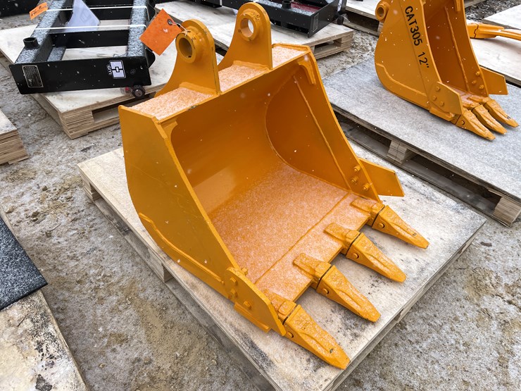 caterpillar-305-image-3