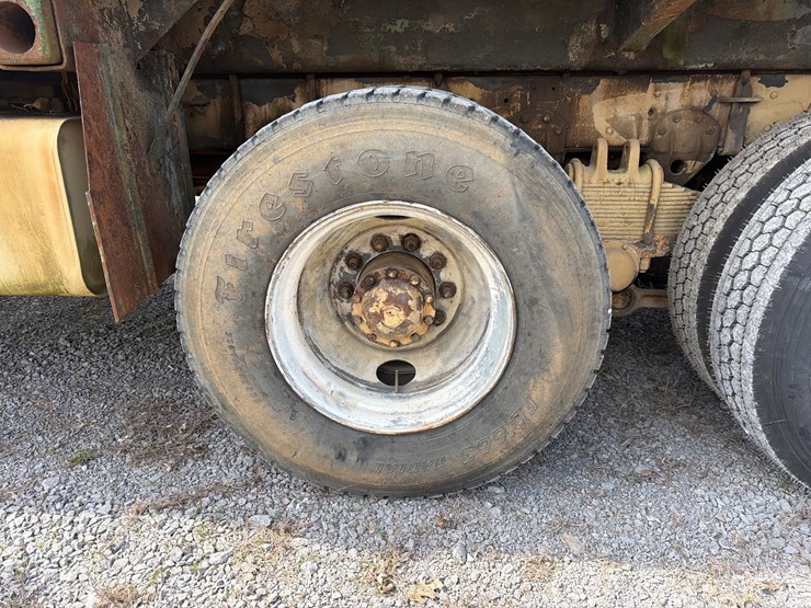 1968-am-general-m816-image-7