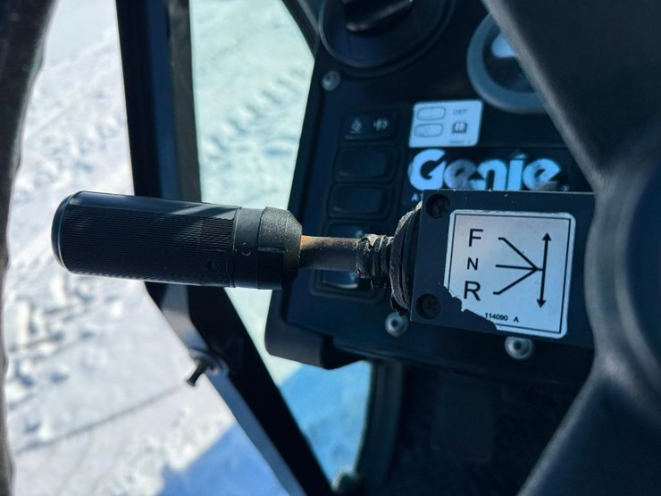 2016-genie-gth844-image-55