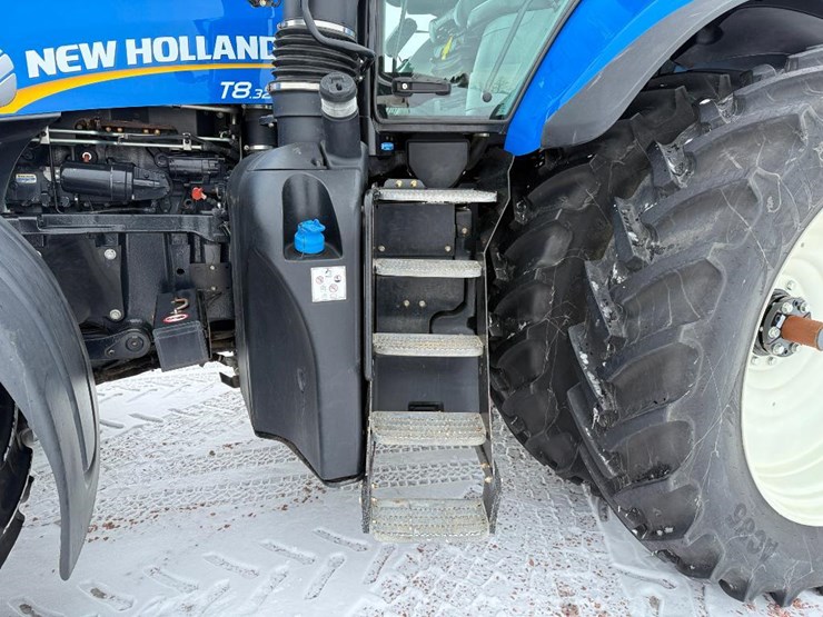 new-holland-t8.320-image-15
