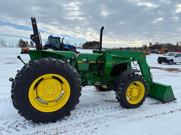 john-deere-2355-image-4