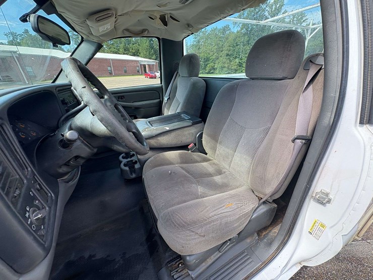 2007-chevrolet-silverado-1500-image-14