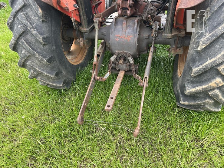 massey-ferguson-240-image-5