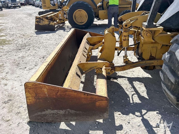 1992-deere-210c-image-12