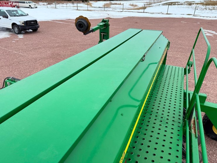 2010-john-deere-1590-image-44