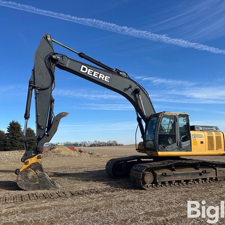 2006 DEERE 270D LC