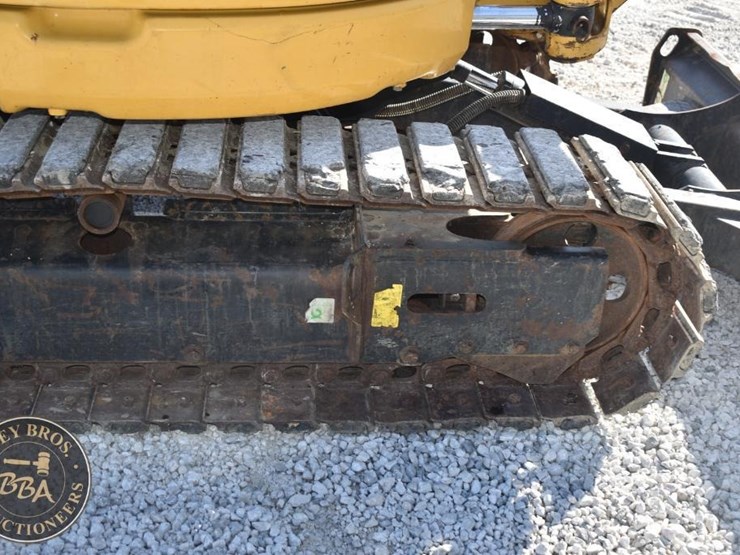 2015-caterpillar-303e-cr-image-39