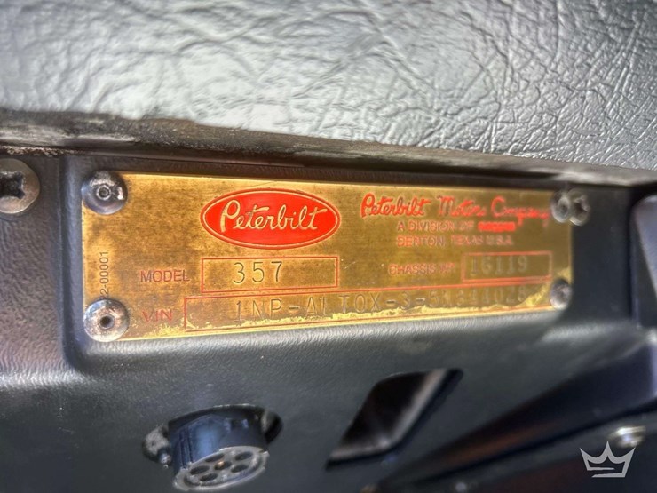 2005-peterbilt-357-image-5