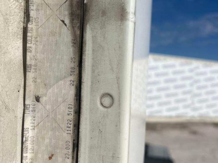 2007-freightliner-columbia-120-image-6