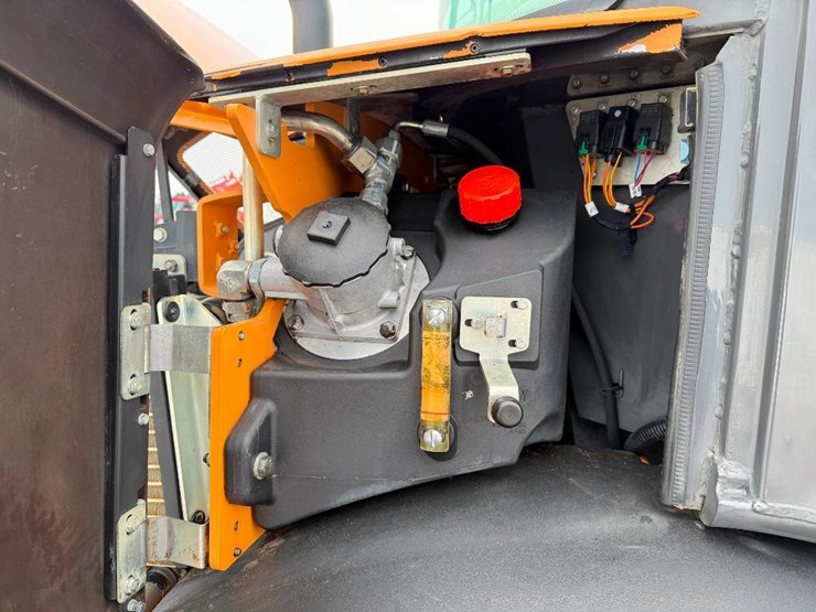 2016-case-221f-image-38