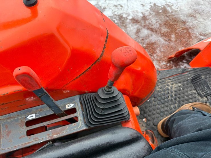 kubota-la480-image-45