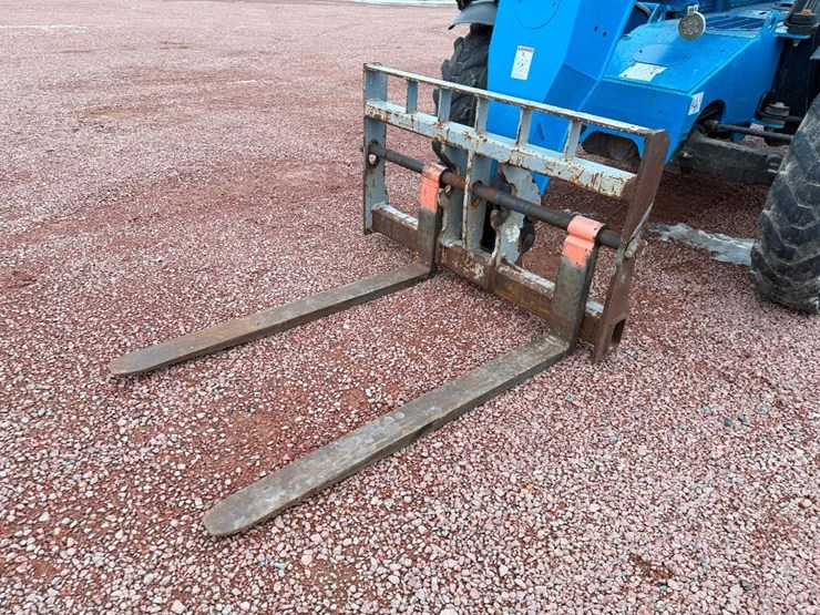 2016-genie-gth844-image-25