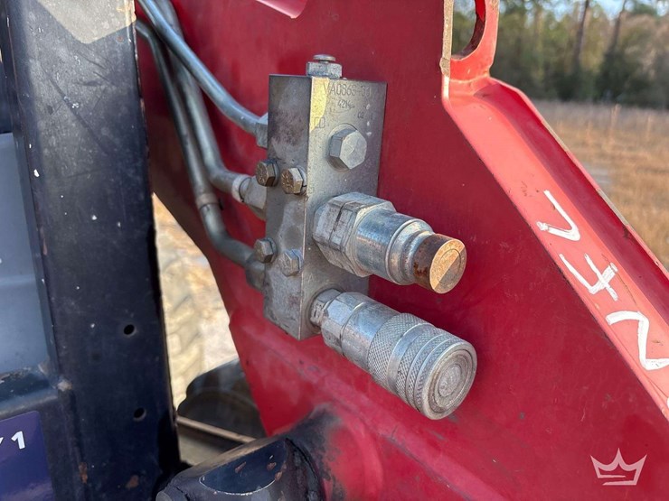 2014-takeuchi-ts50r-image-11