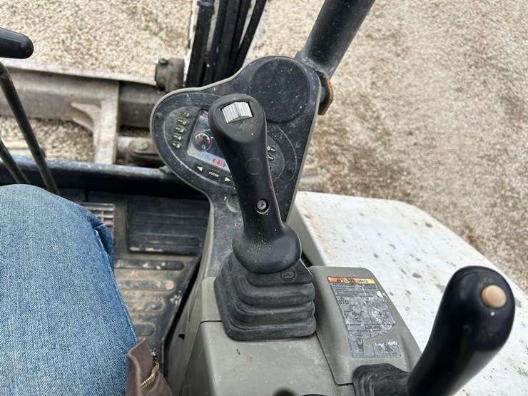 2015-bobcat-e42-image-21