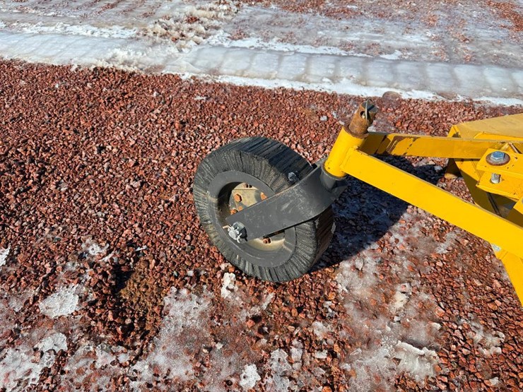 #349-•-lot-349-image-10